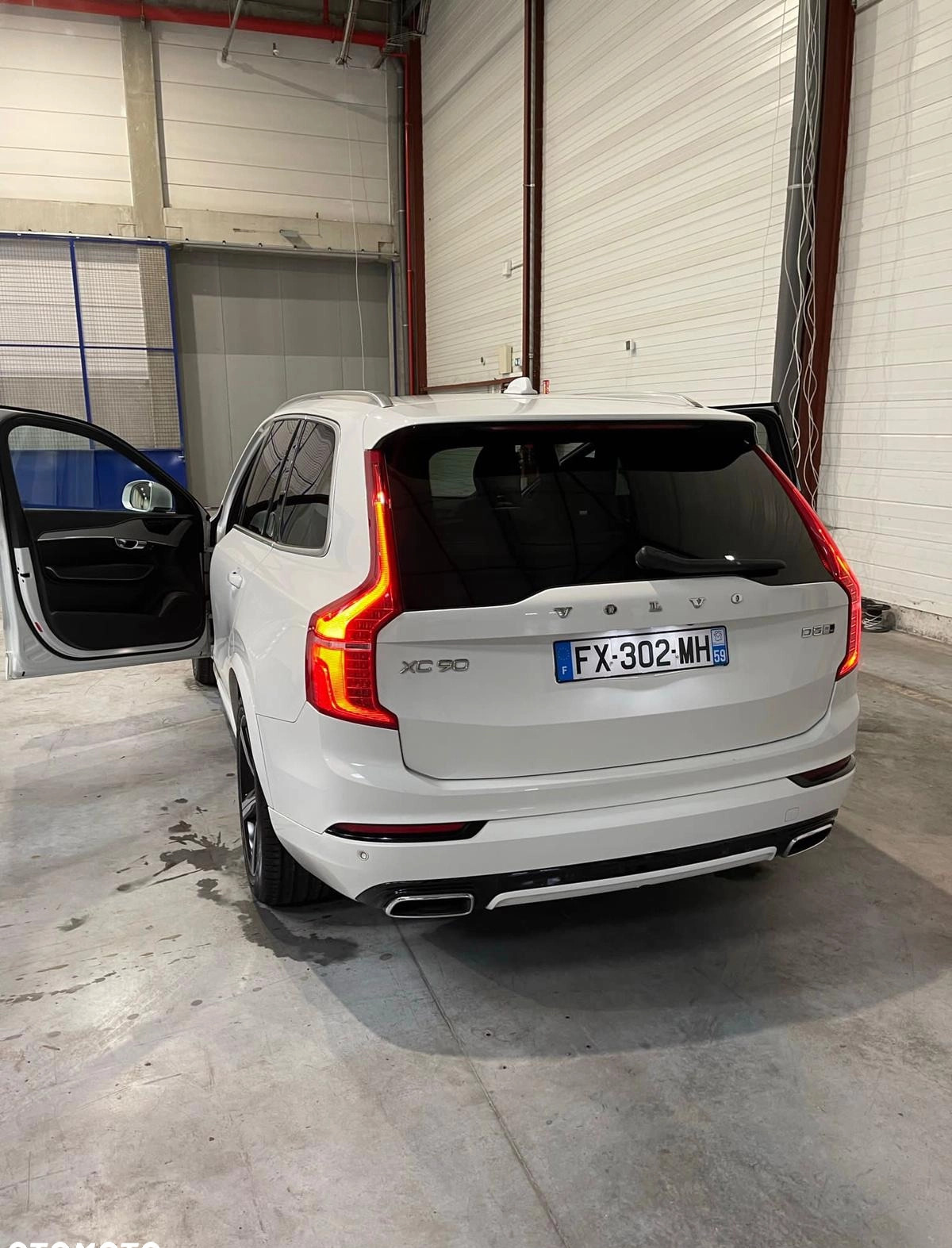 Volvo XC 90 cena 24000 przebieg: 94000, rok produkcji 2018 z Bytów małe 106